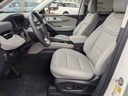New 2026 Ford Explorer Active w/ Active Comfort Package image 20