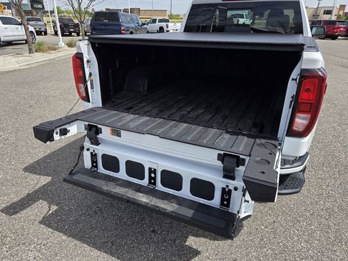 New 2026 GMC Sierra 1500 Elevation AWD/4WD image 9