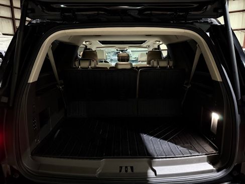 Used 2021 Ford Expedition Max XLT image 19