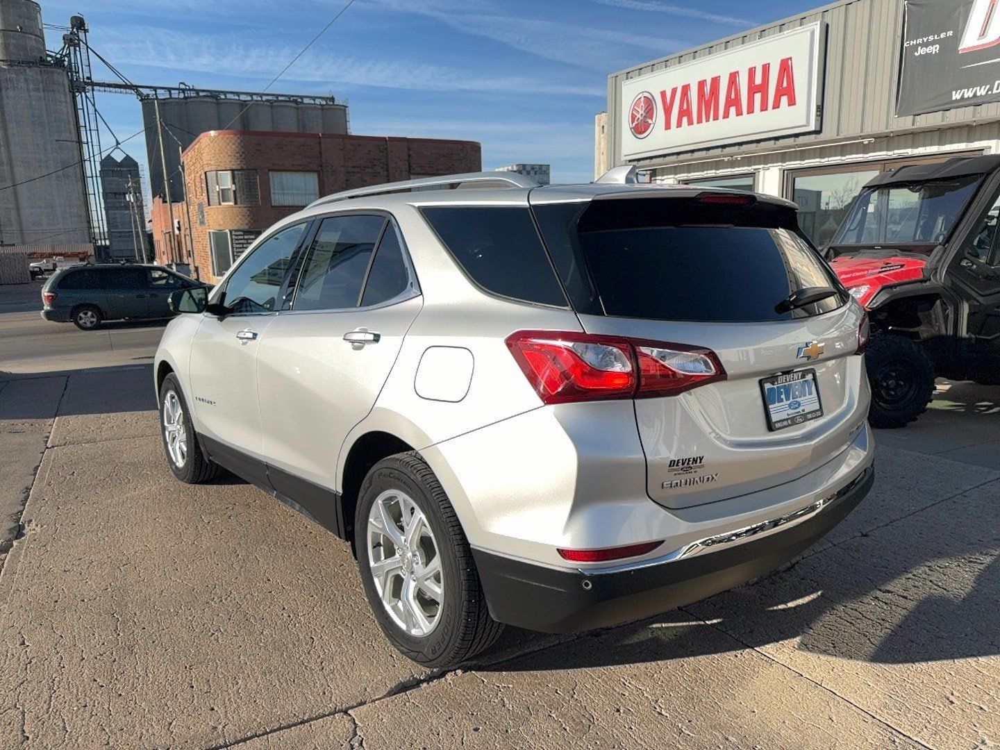 Used 2021 Chevrolet Equinox Premier AWD/4WD image 9