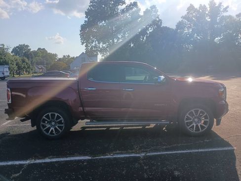 Used 2017 GMC Canyon Denali AWD/4WD image 7