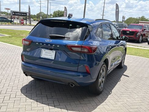 Used 2023 Ford Escape ST-Line w/ Tech Pack #1 FWD image 6
