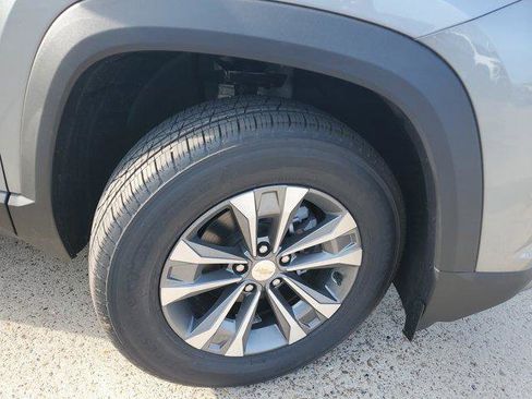 New 2026 Chevrolet Equinox LT FWD image 8