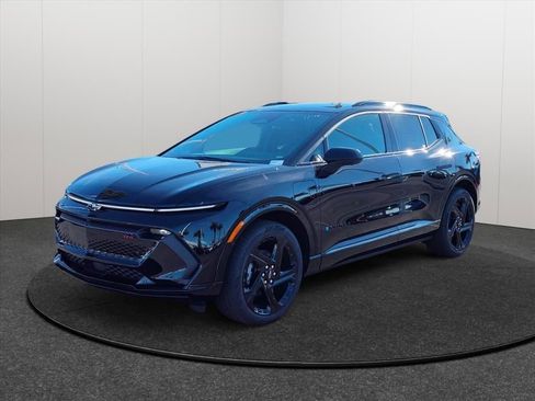 New 2026 Chevrolet Equinox EV RS image 3