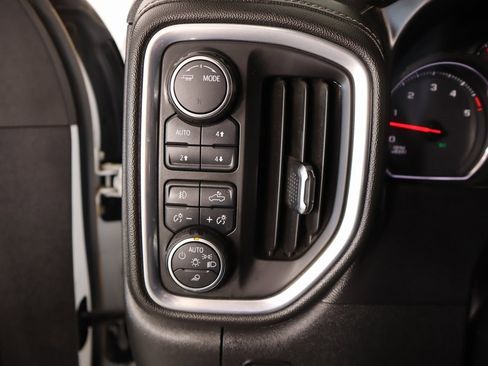 Used 2020 Chevrolet Silverado 2500 LTZ w/ LTZ Texas Edition image 8