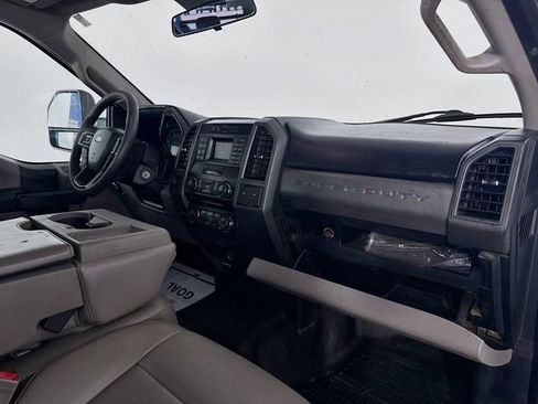 Used 2018 Ford F250 XL w/ Power Equipment Group AWD/4WD image 26