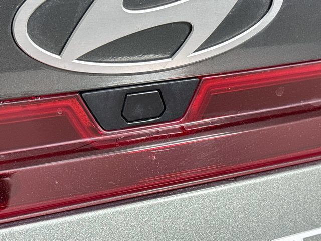 Certified 2025 Hyundai Elantra Sport FWD image 39