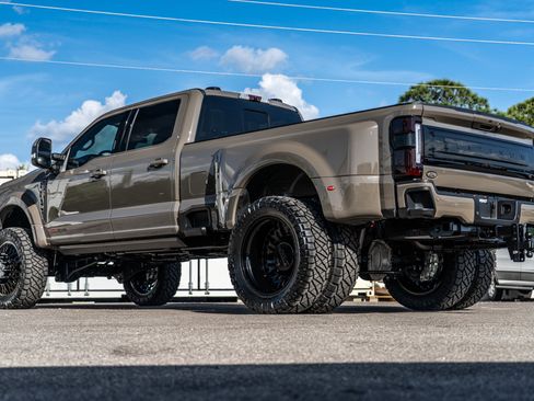 New 2026 Ford F450 Platinum w/ Platinum Plus Package AWD/4WD image 48