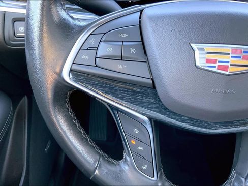 Used 2023 Cadillac XT5 Premium Luxury image 22
