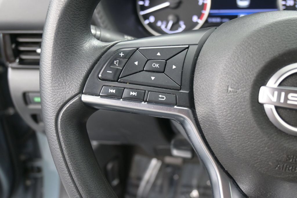 Used 2024 Nissan Sentra SV FWD image 36