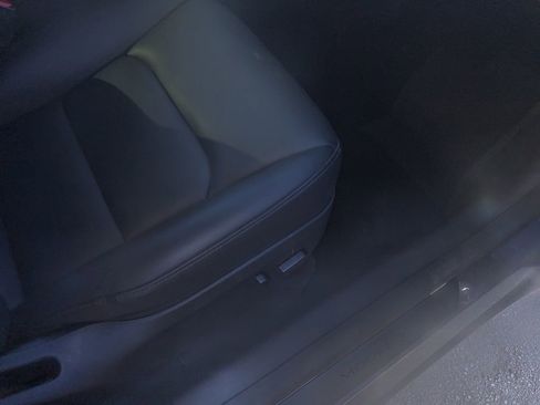 Used 2024 Tesla Model Y Long Range image 16