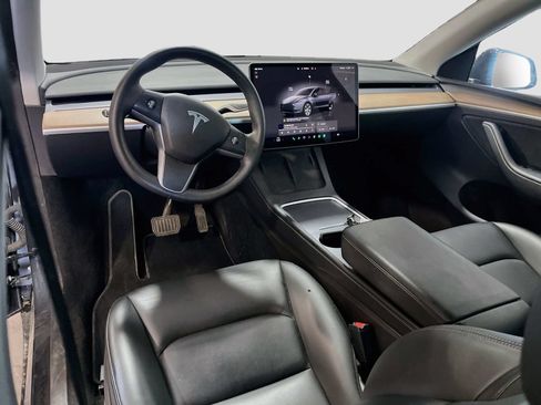 Used 2023 Tesla Model Y Long Range AWD/4WD image 21