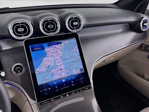 New 2026 Mercedes-Benz GLC 300 image 19