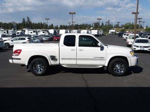 Used 2005 Toyota Tundra Limited image 6