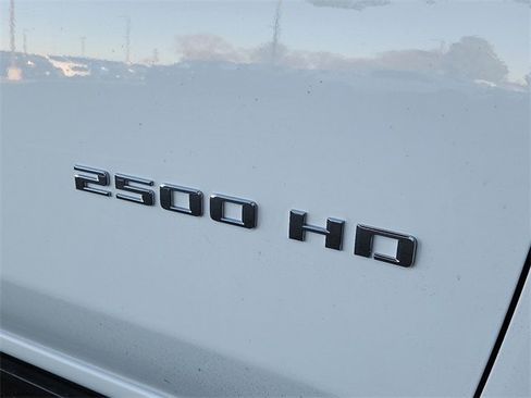 New 2026 Chevrolet Silverado 2500 ZR2 image 7