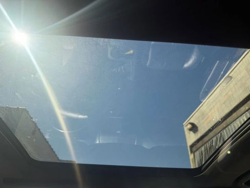 Used 2017 Lincoln MKT AWD image 31