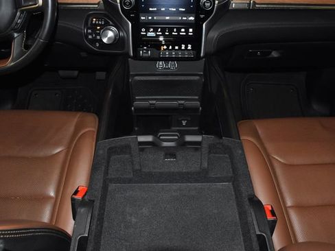 Used 2023 RAM 1500 Limited image 24