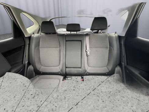 Used 2023 Kia Seltos S w/ Navigation Package image 12