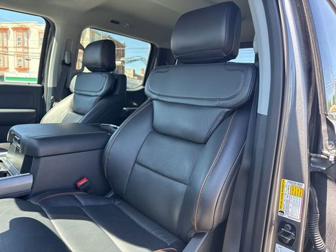 Used 2025 Ford F450 Lariat w/ Lariat Ultimate Package AWD/4WD image 19