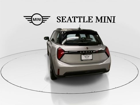 Certified 2025 MINI Cooper S image 9