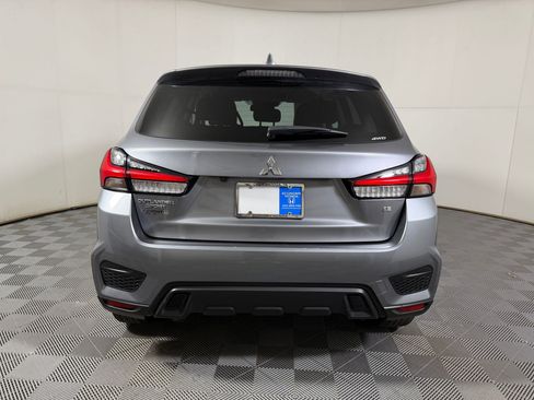 Used 2025 Mitsubishi Outlander Sport SE AWD/4WD image 9