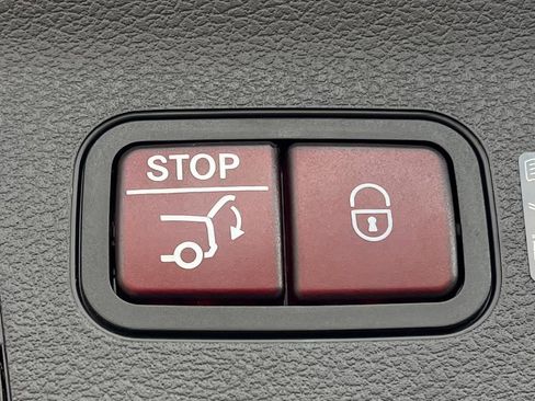 Used 2026 Mercedes-Benz GLS 63 AMG AMG w/ 23 INCH WHEELS, CARBON image 54