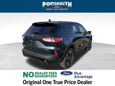 Certified 2022 Ford Escape SE w/ SE Sport Appearance Package image 30