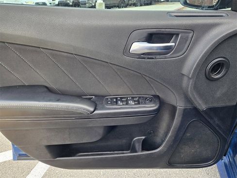 Used 2021 Dodge Charger R/T w/ Blacktop Package image 17