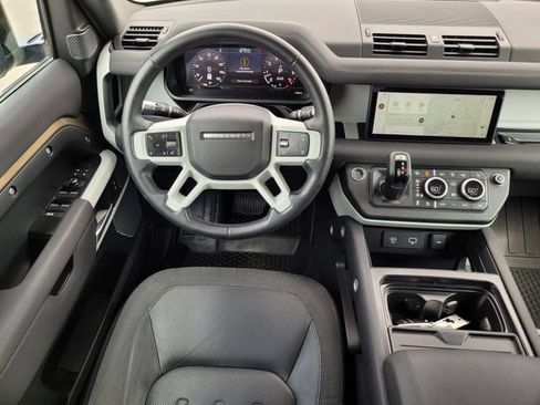 Used 2020 Land Rover Defender 110 SE AWD/4WD image 12