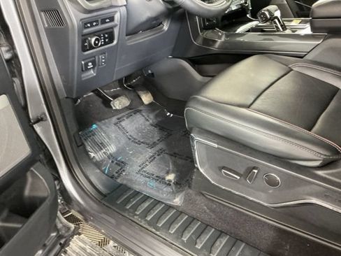 Used 2023 Ford F150 Lariat w/ Equipment Group 502A High AWD/4WD image 18