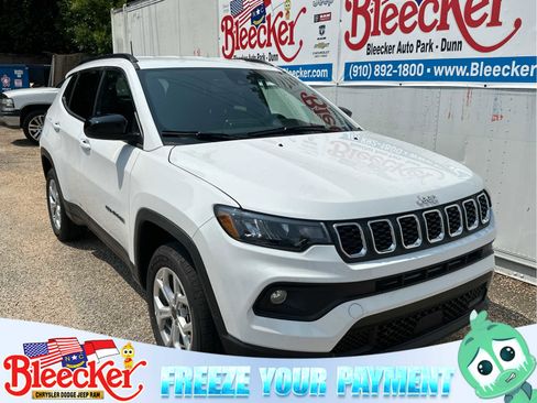 New 2025 Jeep Compass Latitude w/ Convenience Group image 1
