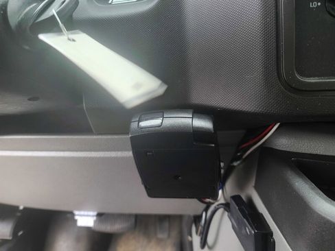 Used 2018 Ford E-350 and Econoline 350 Super Duty image 20