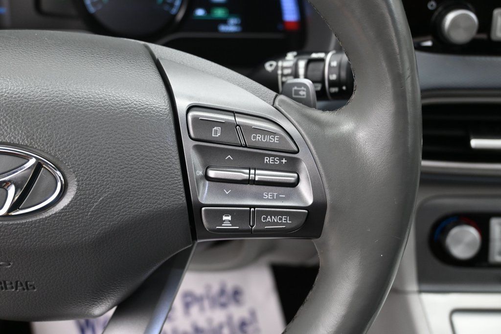 Used 2021 Hyundai Kona Ultimate FWD image 13