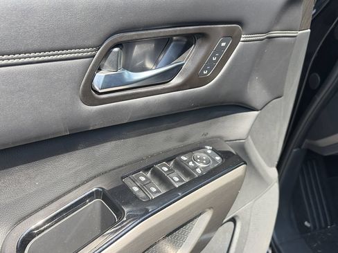 Certified 2022 Nissan Pathfinder Platinum w/ Cargo Package FWD image 18