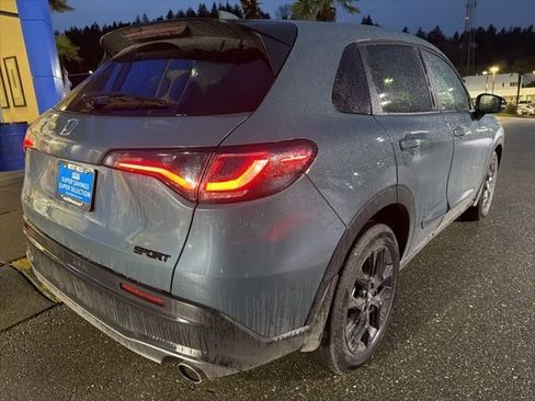 Used 2024 Honda HR-V Sport image 10