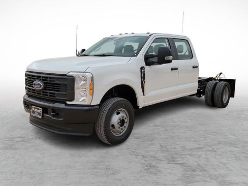 New 2026 Ford F350 XL image 5
