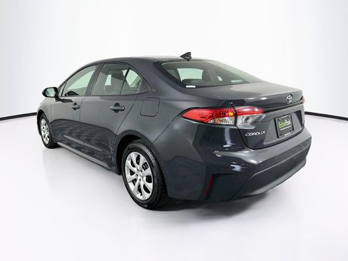 Used 2025 Toyota Corolla LE FWD image 5