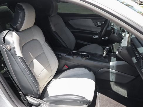 Used 2025 Ford Mustang Coupe RWD image 39