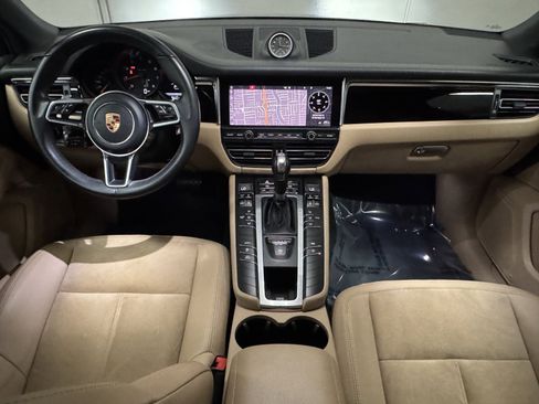 Used 2019 Porsche Macan image 36