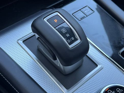 New 2026 Nissan Rogue Platinum image 29