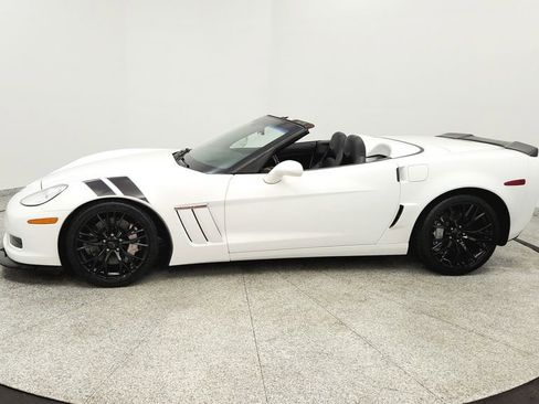 Used 2010 Chevrolet Corvette Grand Sport w/ Preferred Equipment Group RWD image 2