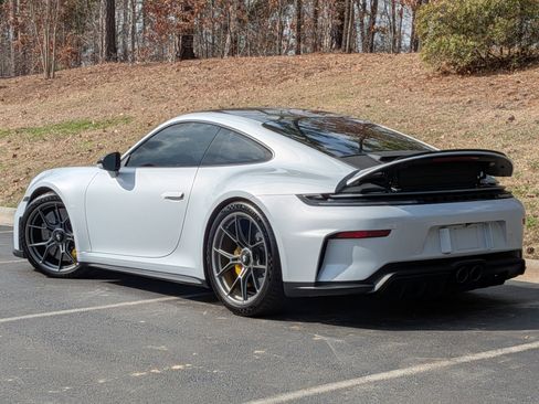 Certified 2026 Porsche 911 GT3 RWD image 3