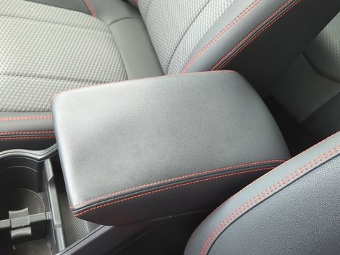 Used 2022 Subaru Forester Sport image 31