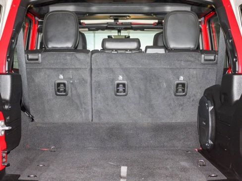 Certified 2022 Jeep Wrangler Unlimited Sahara w/ Cold Weather Group image 7