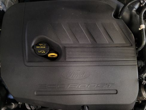 Used 2015 Ford Fusion SE w/ Equipment Group 202A image 30