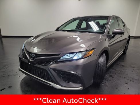 Used 2024 Toyota Camry XSE w/ Cold Weather Package FWD image 4