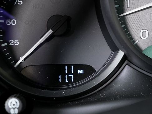 New 2026 Porsche Macan S image 12