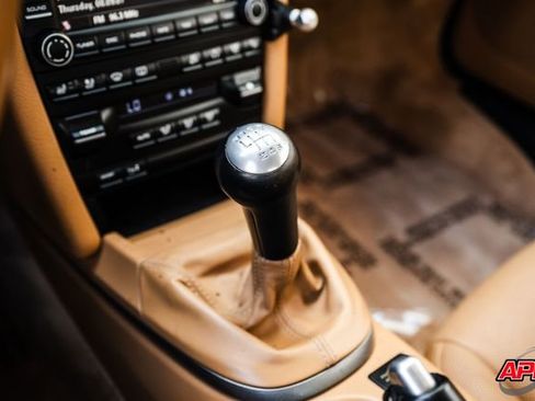 Used 2010 Porsche 911 GT3 RS image 9