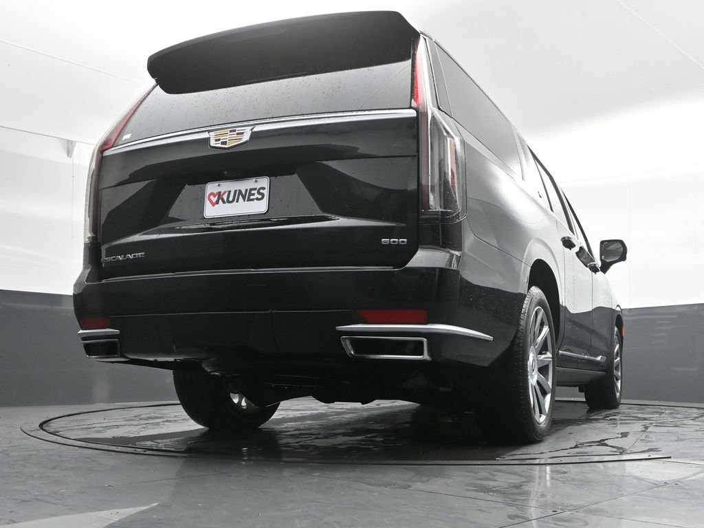 Used 2024 Cadillac Escalade ESV Premium Luxury Platinum AWD/4WD image 41
