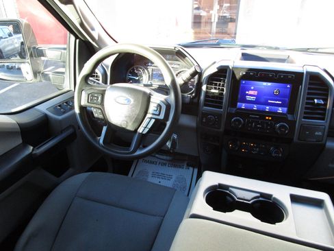 Used 2021 Ford F250 XL w/ STX Appearance Package image 9